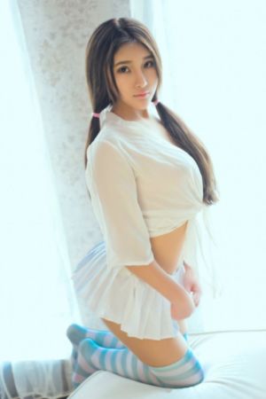 qq头像黑白欧美西装_国产无码网页在线观看
